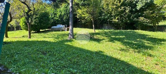 Apartamento de 2 dormitorios en Adrara San Martino, Italy No. 379474 23