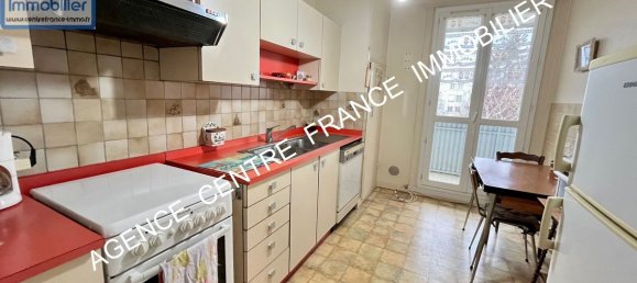 3 bedrooms Apartment in Bourges, France No. 238190 2