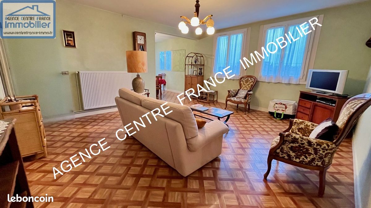 3 bedrooms Apartment in Bourges, France No. 238190