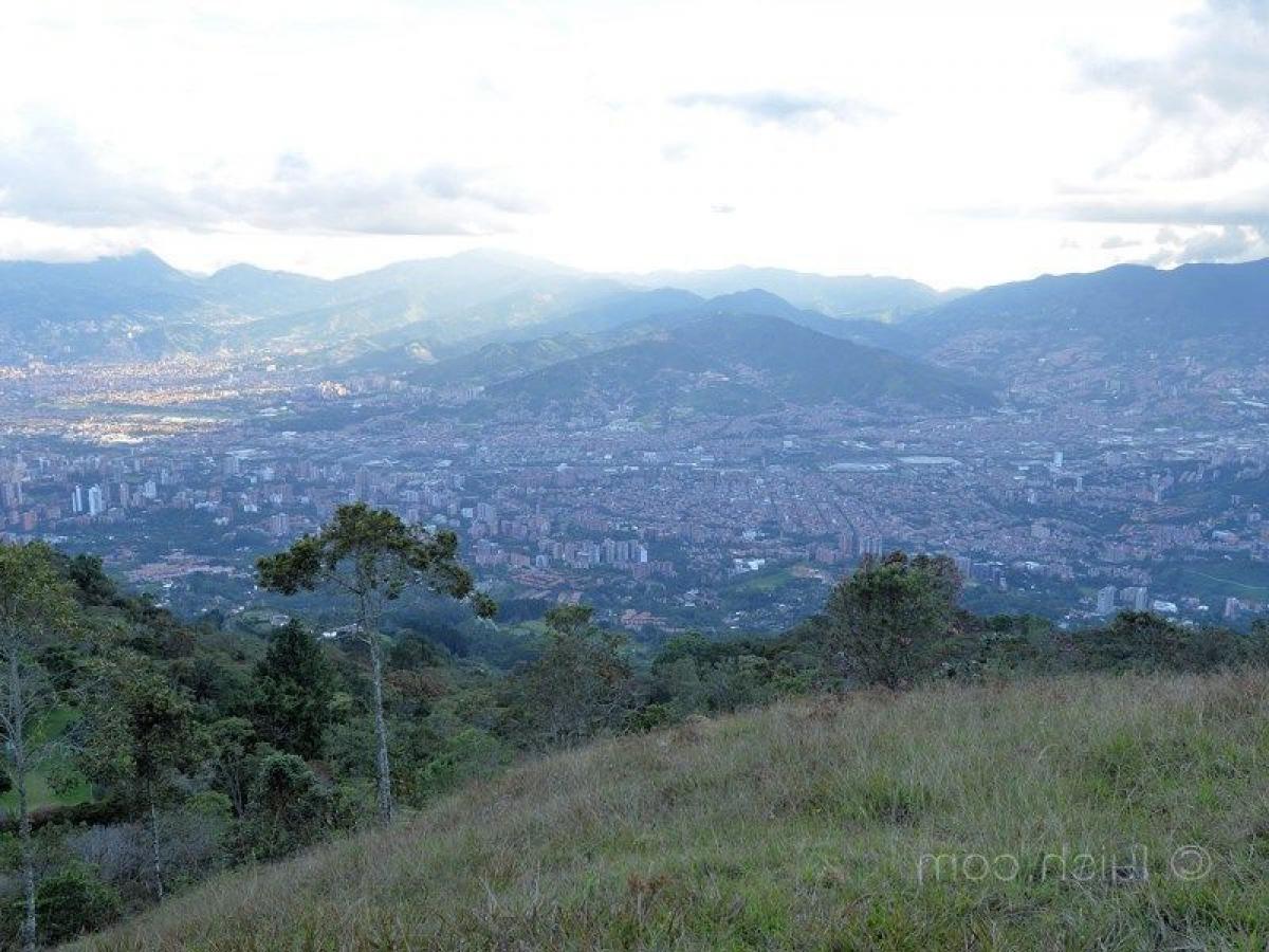  Land in Antioquia, Colombia No. 613