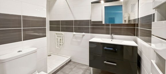 Квартира с 1 спальней в Ла Сьота, Франция № 279108 6