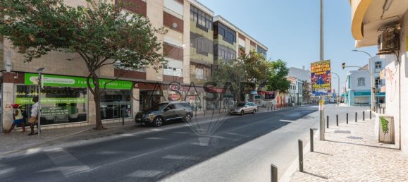 4 Schlafzimmer Wohnung in Barreiro, Portugal, Nr. 284350 26