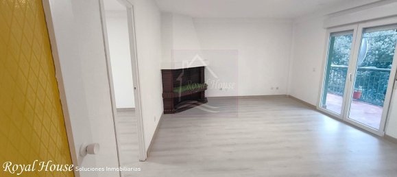 3 bedrooms Apartment in Collado Villalba, Spain No. 143137 2