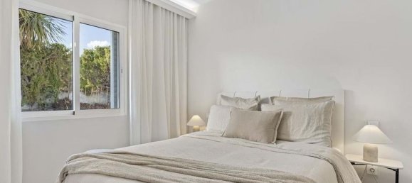 3 bedrooms Penthouse in Marbella, Spain No. 181087 20