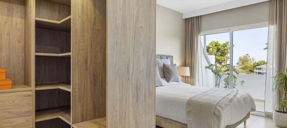 3 bedrooms Penthouse in Marbella, Spain No. 181087 13