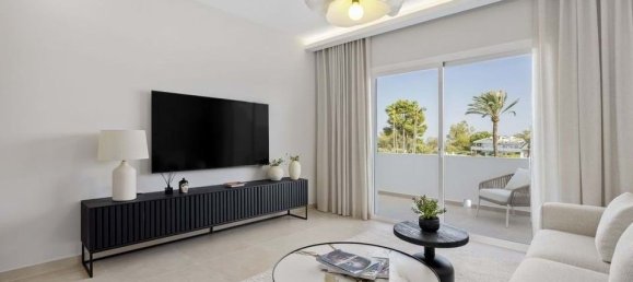 3 bedrooms Penthouse in Marbella, Spain No. 181087 7