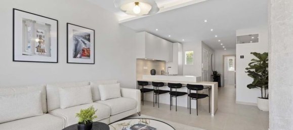 3 bedrooms Penthouse in Marbella, Spain No. 181087 8