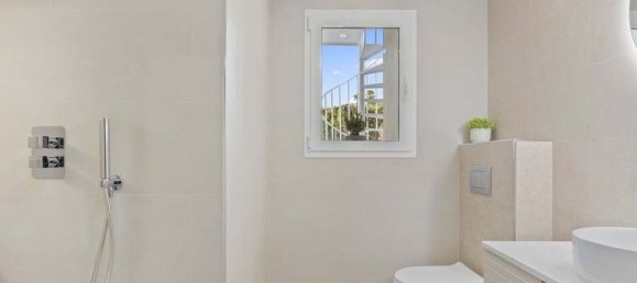 3 bedrooms Penthouse in Marbella, Spain No. 181087 15