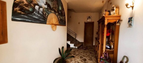 8 rooms House in Foiano della Chiana, Italy No. 228397 27