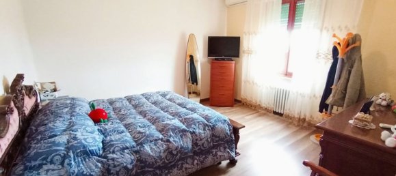 8 rooms House in Foiano della Chiana, Italy No. 228397 17
