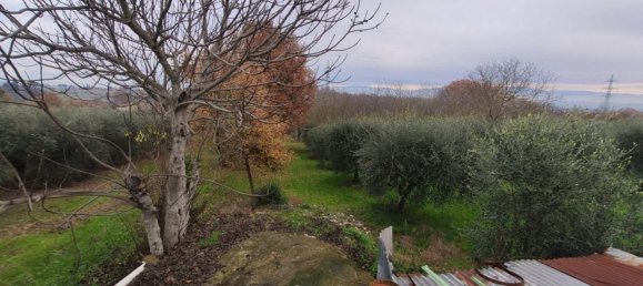 8 rooms House in Foiano della Chiana, Italy No. 228397 8