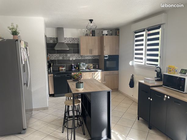 3 bedrooms House in Doubs, France No. 359698