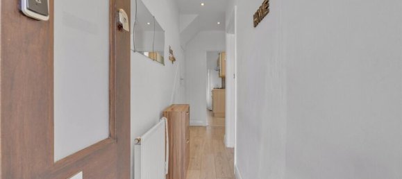 1 bedroom Maisonette in Kingsbury, United Kingdom No. 7868 14