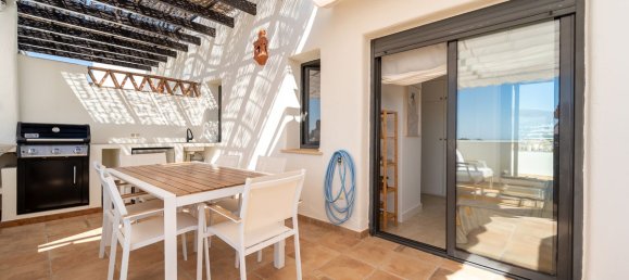 2 Schlafzimmer Penthouse in Estepona, Spain, Nr. 135118 40