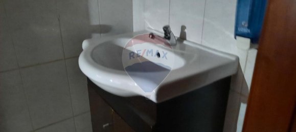 Propriété commerciale à Santa Maria de Lamas, Portugal 72m² No. 69137 8