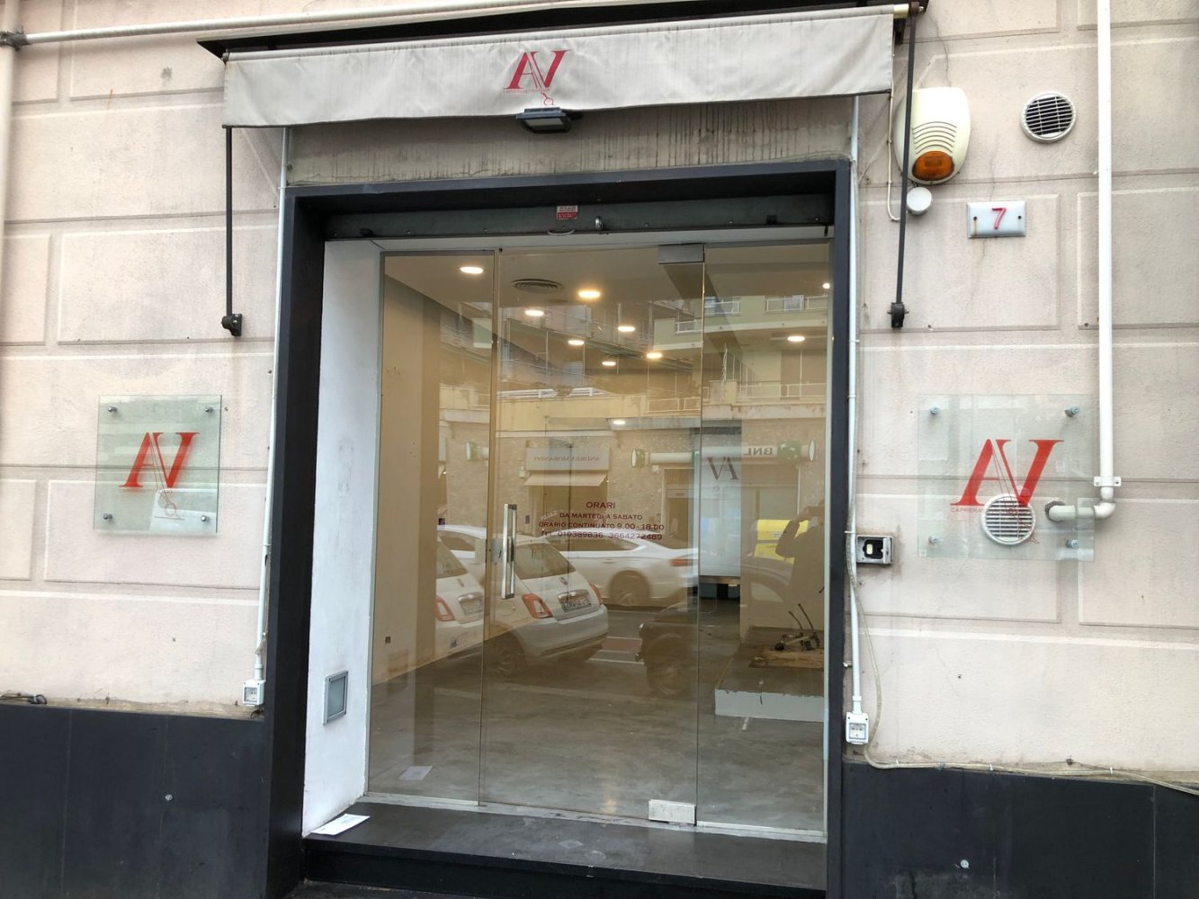 40m² Commercial property in Genoa, Italy No. 35797