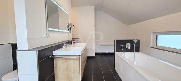 4 Schlafzimmer Haus in Hochtaunuskreis, Germany, Nr. 336225 8