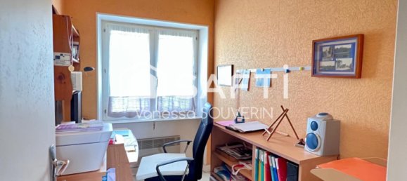 2 Schlafzimmer Haus in Thorigny-sur-Oreuse, France, Nr. 316642 9