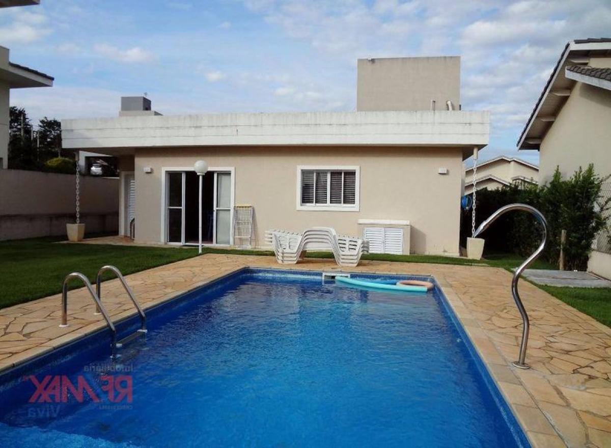 Casa de 3 dormitorios en Sao Paulo, Brazil No. 539873