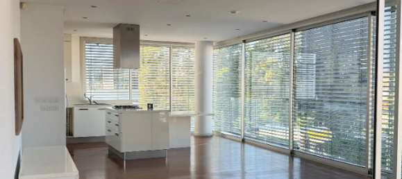 Квартира с 2 спальнями в Строволос, Кипр № 25889 2