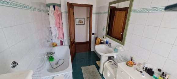 8-salle Appartement à Monteriggioni, Italy No. 76835 22