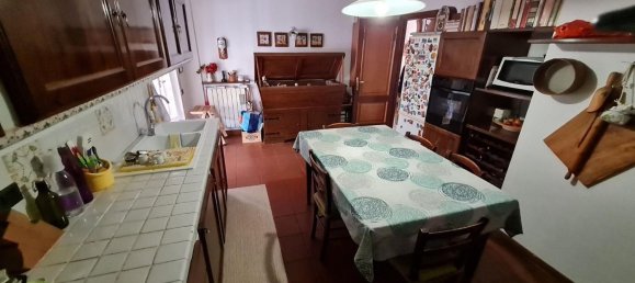 8-salle Appartement à Monteriggioni, Italy No. 76835 9