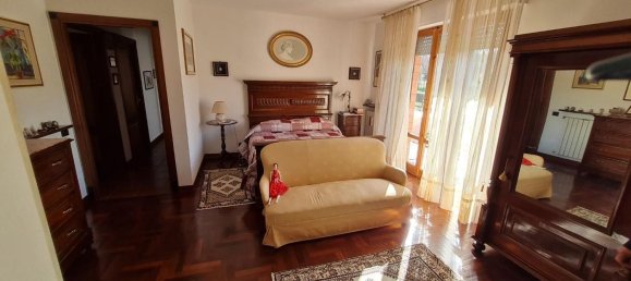 8-salle Appartement à Monteriggioni, Italy No. 76835 23