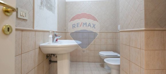 3 chambres Appartement à Chieti, Italy No. 56114 9