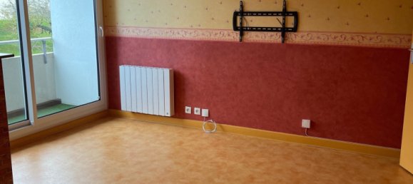 Estudio en Vierzon, France No. 159587 4