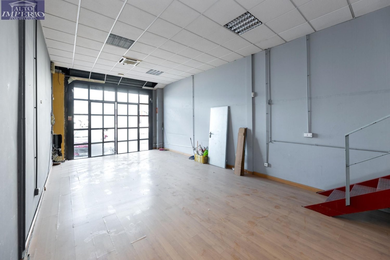 Propriété commerciale à Albolote, Spain 174m² No. 107859