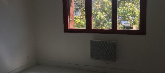 3 bedrooms House in Monthodon, France No. 153841 6