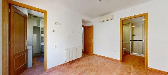 Adosado de 4 dormitorios en Benaguasil, Spain No. 170595 40