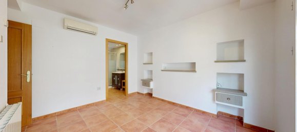 Adosado de 4 dormitorios en Benaguasil, Spain No. 170595 41