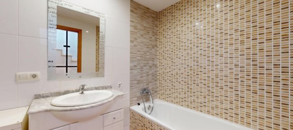 Adosado de 4 dormitorios en Benaguasil, Spain No. 170595 37