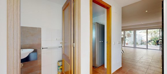 Adosado de 4 dormitorios en Benaguasil, Spain No. 170595 5