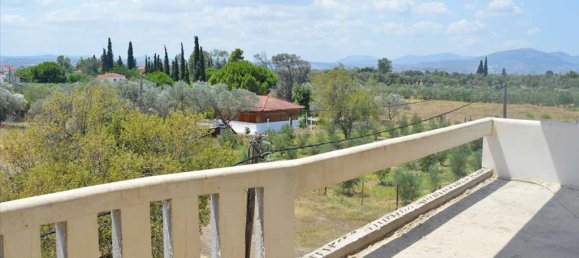 270m² Property in Chalcis, Greece No. 7027 4