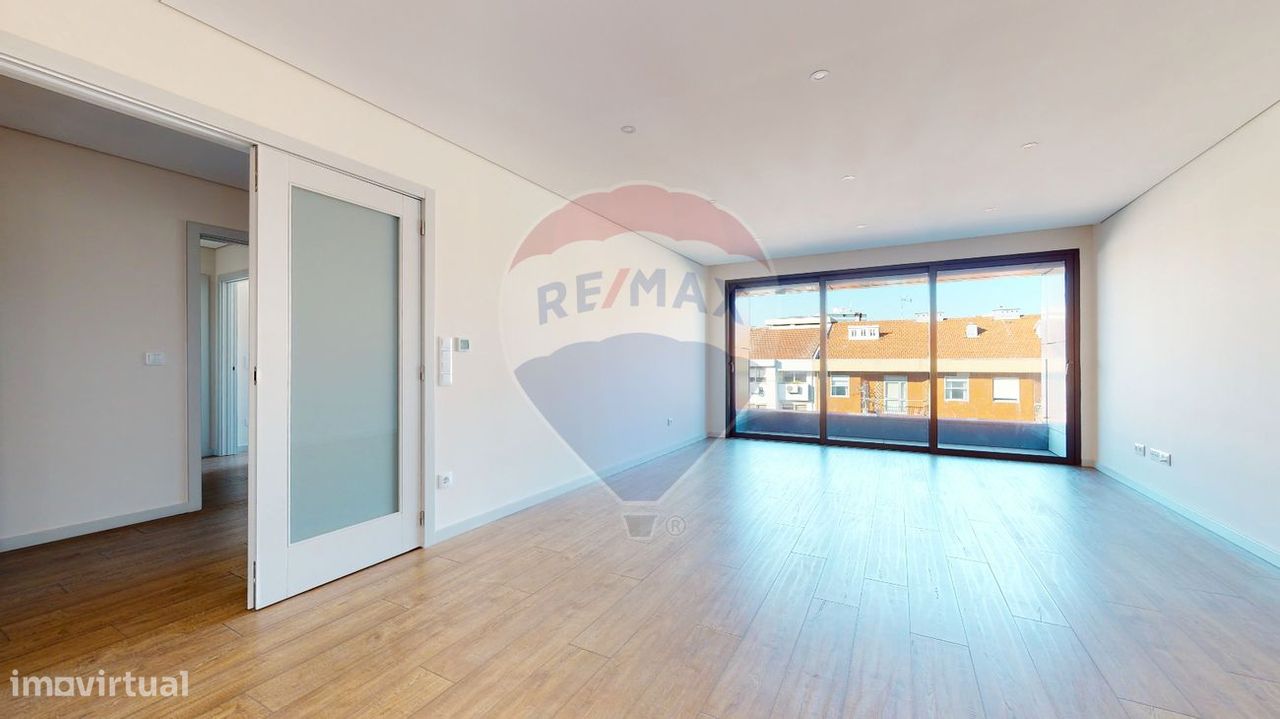 Apartamento de 3 dormitorios en Porto, Portugal No. 105696