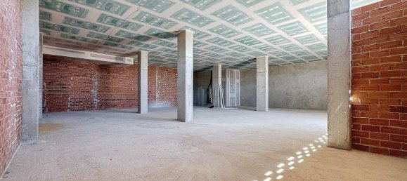 1 bedroom Commercial property in Badalona, Spain No. 293547 4