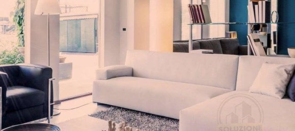 1 room Commercial property in Gavirate, Italy No. 94094 5