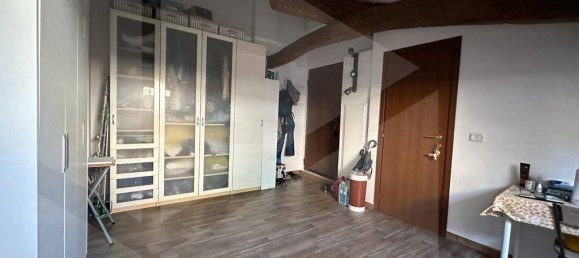 Studio in Bologna, Italy No. 34480 13