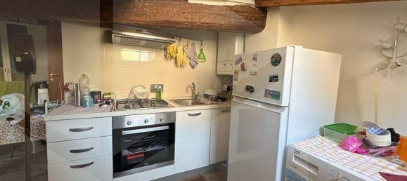 Studio in Bologna, Italy No. 34480 6