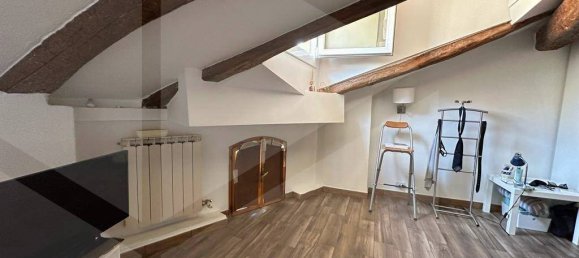 Studio in Bologna, Italy No. 34480 8