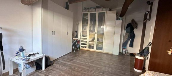 Studio in Bologna, Italy No. 34480 12