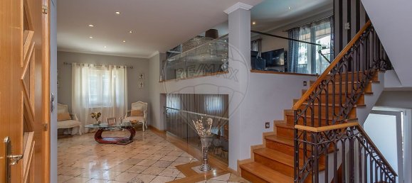 4 bedrooms House in Almada, Portugal No. 22608 7