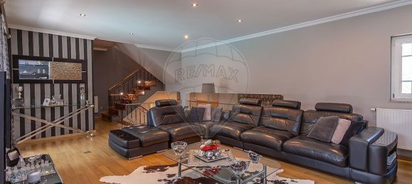 4 bedrooms House in Almada, Portugal No. 22608 11