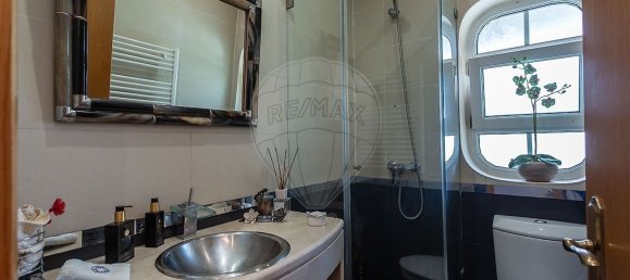 4 bedrooms House in Almada, Portugal No. 22608 29