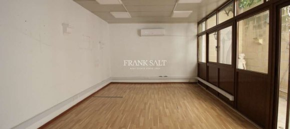 Bureau à Luqa, Malta 250m² No. 12620 4