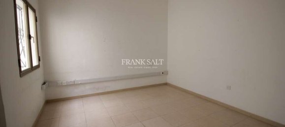 Bureau à Luqa, Malta 250m² No. 12620 9