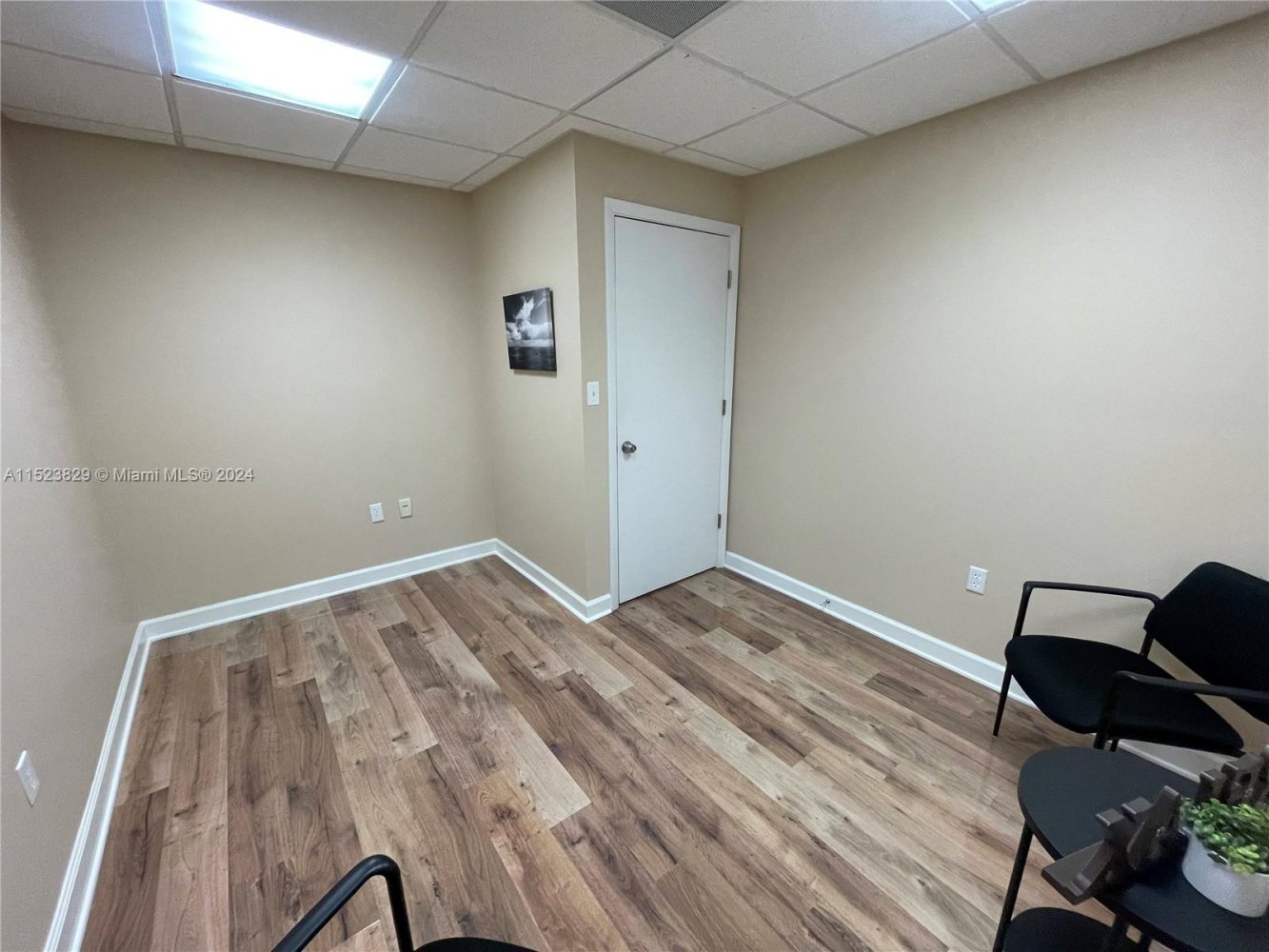 Office for rent in Miami, Miami-Dade, Florida, USA № 613404