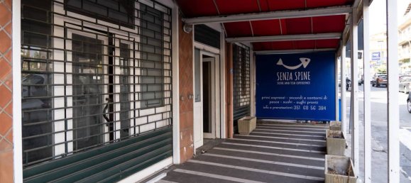 Gewerbliche Immobilie in Valverde, Italy 163m², Nr. 134047 4